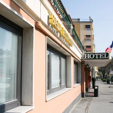 Aparthotel Rex 3*